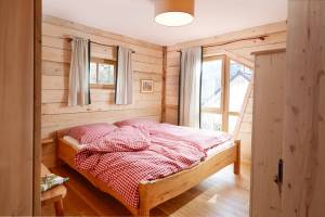 1620726157_emma-1-3_original